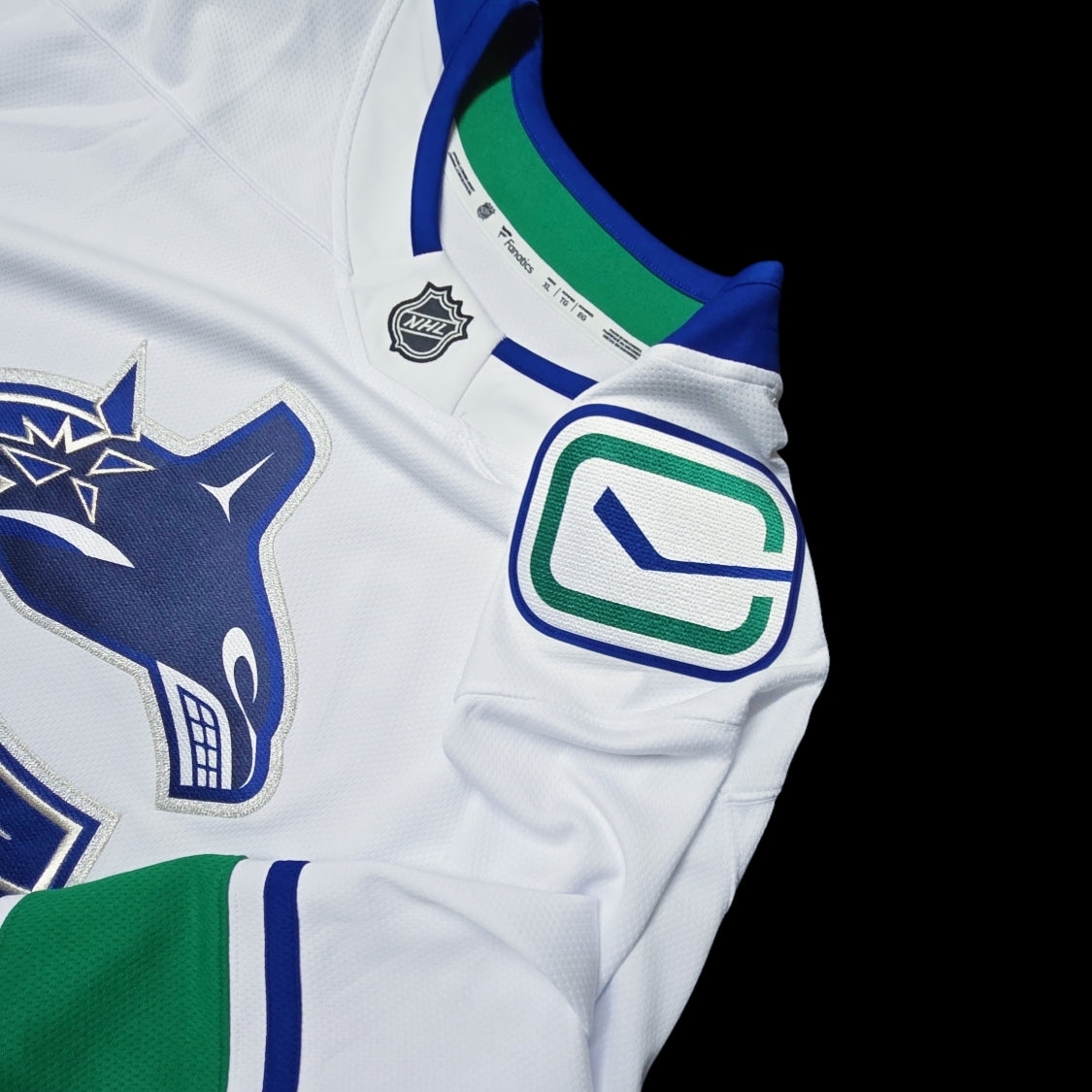 Jersey Adult Vancouver Canucks
