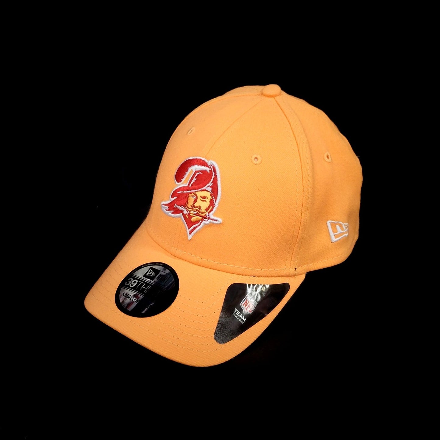 Tampa Bay Buccaneers Adult Cap