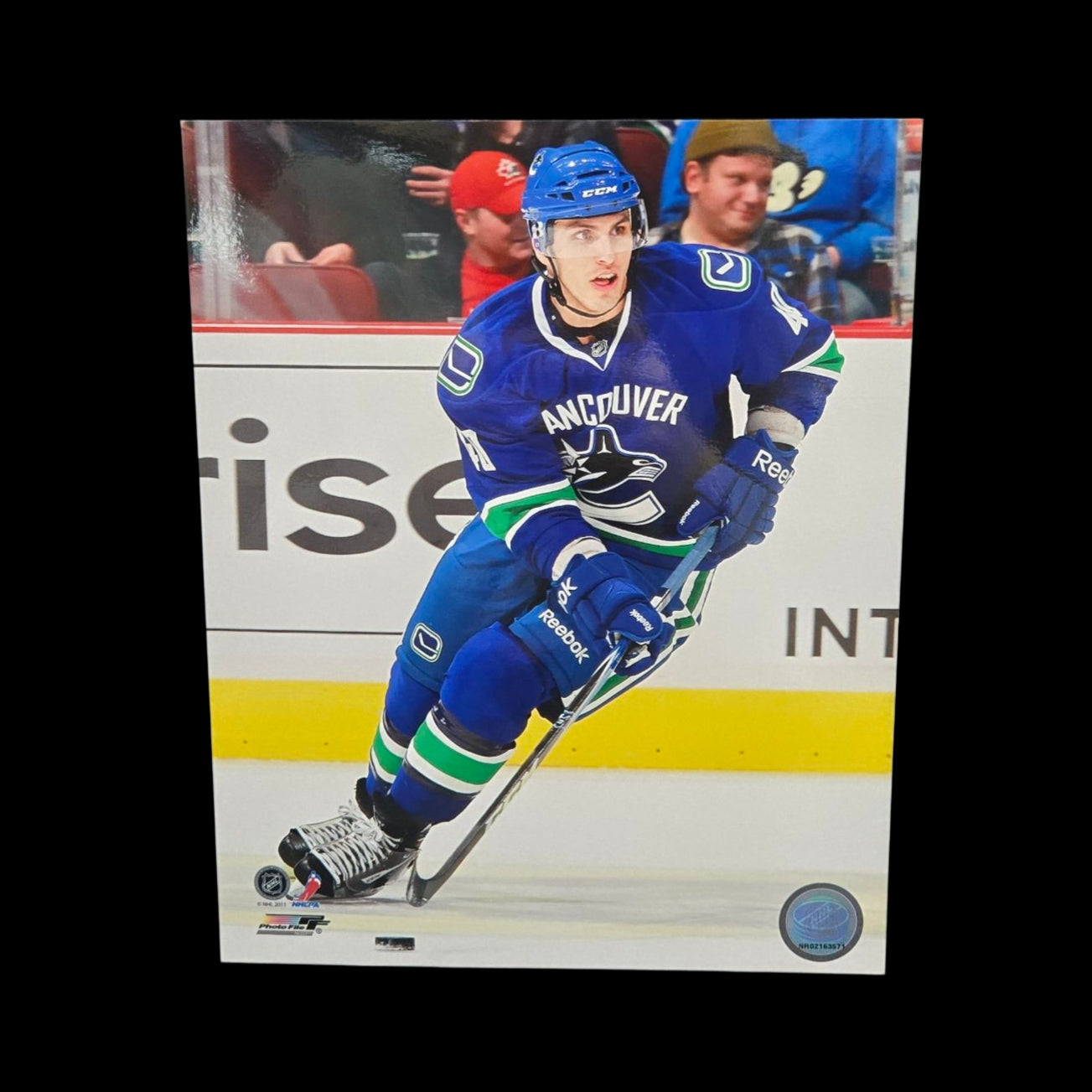  Photo - Max Lapierre #40 Vancouver Canucks